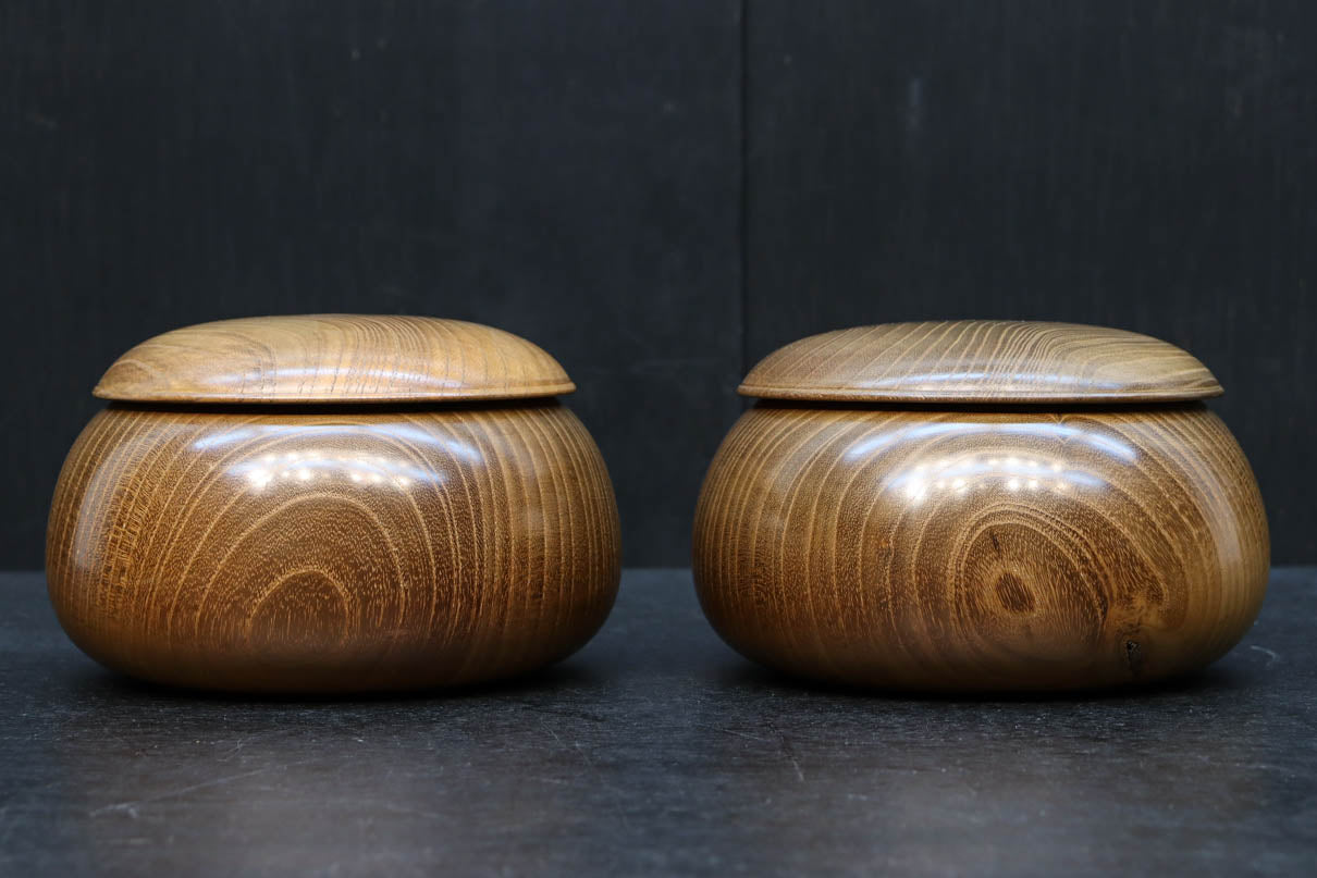 優美な杢目で温かみのある碁笥　DC7918　在庫2個