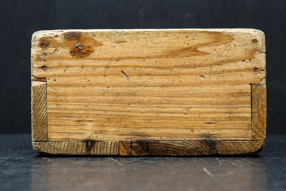 木地の優しい風合いに味わい溢れる一升マス　DC7923