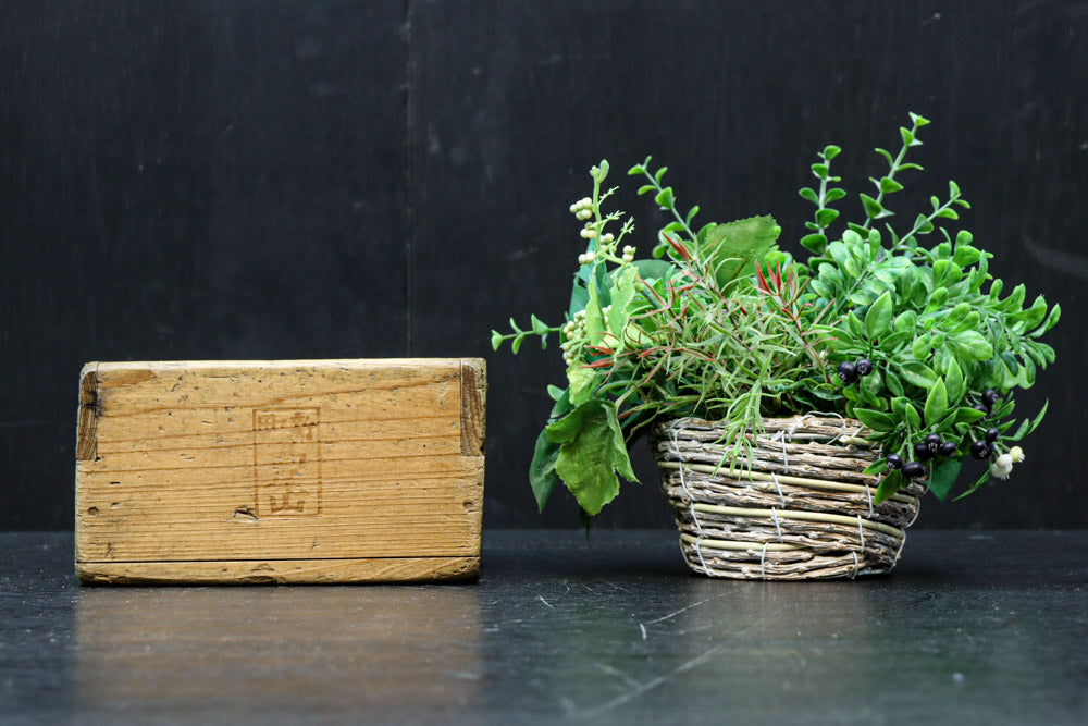 木地の優しい風合いに味わい溢れる一升マス　DC7923