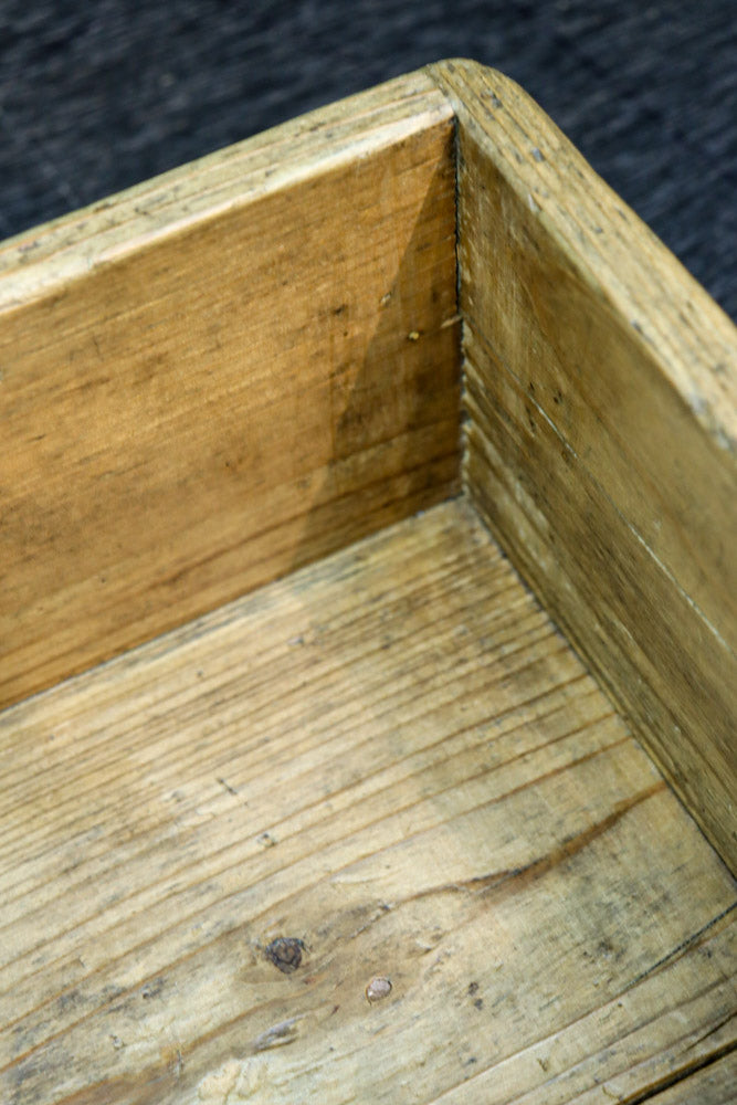 木地の優しい風合いに味わい溢れる一升マス　DC7923