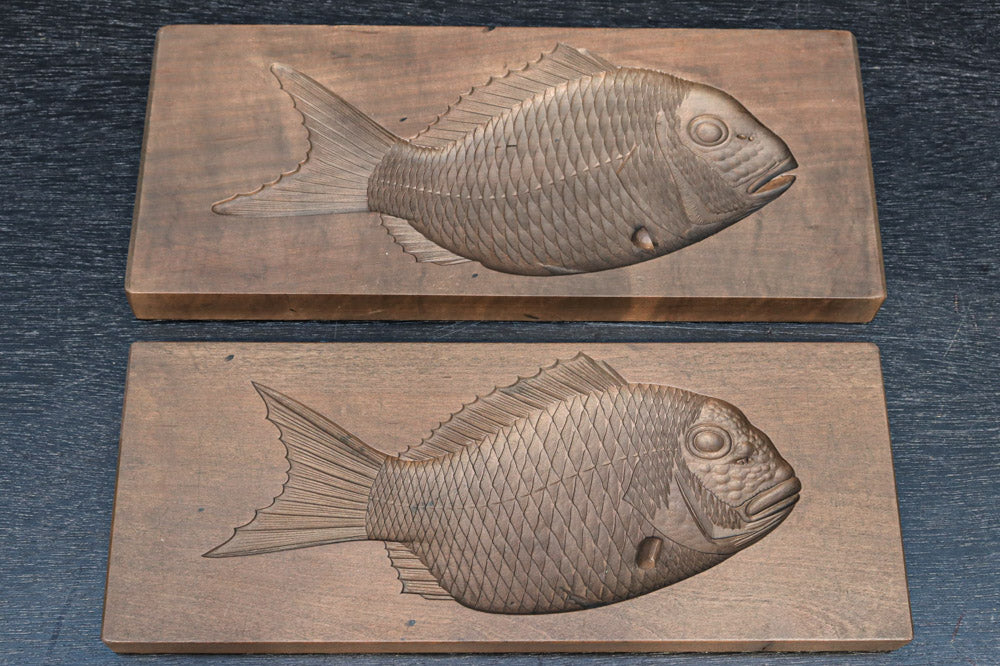 細部まで丁寧に彫られて躍動感のある大型サイズ鯛の菓子型　DC7929bc　在庫(b:0 c:1)個