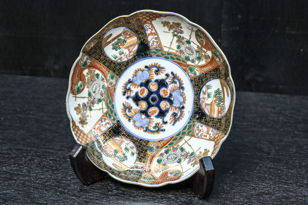 Imari medium-sized round plate DC7934