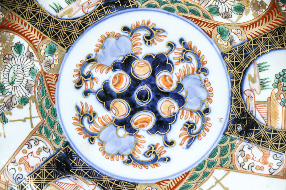 Imari medium-sized round plate DC7934