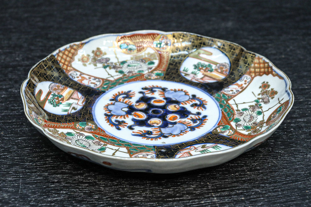 Imari medium-sized round plate DC7934