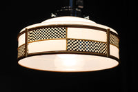 市松模様のセル装飾がレトロモダンに飾る電笠　DC7954