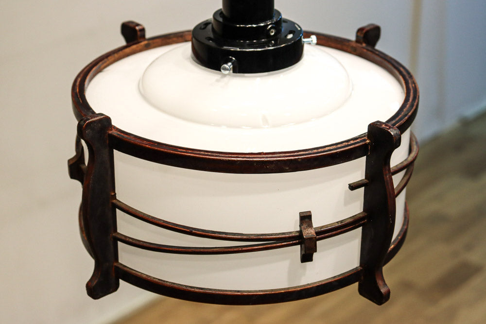 松葉の装飾で雅な面持ちある電笠　DC7957a