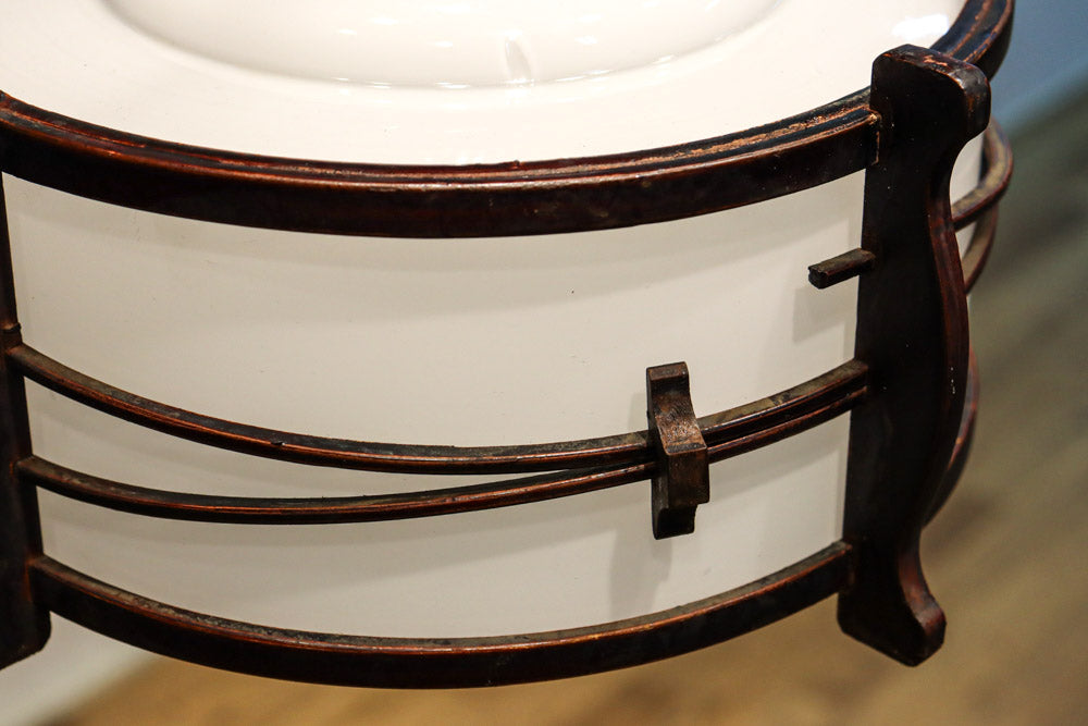 松葉の装飾で雅な面持ちある電笠　DC7957a