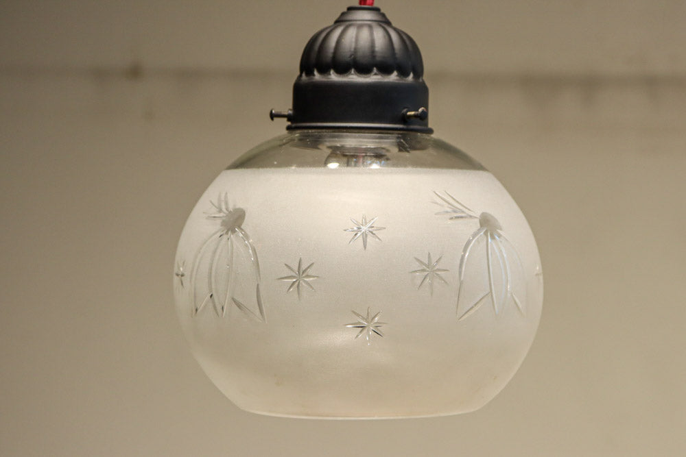 星の切子模様が可愛らしい稀少な電笠　DC7958