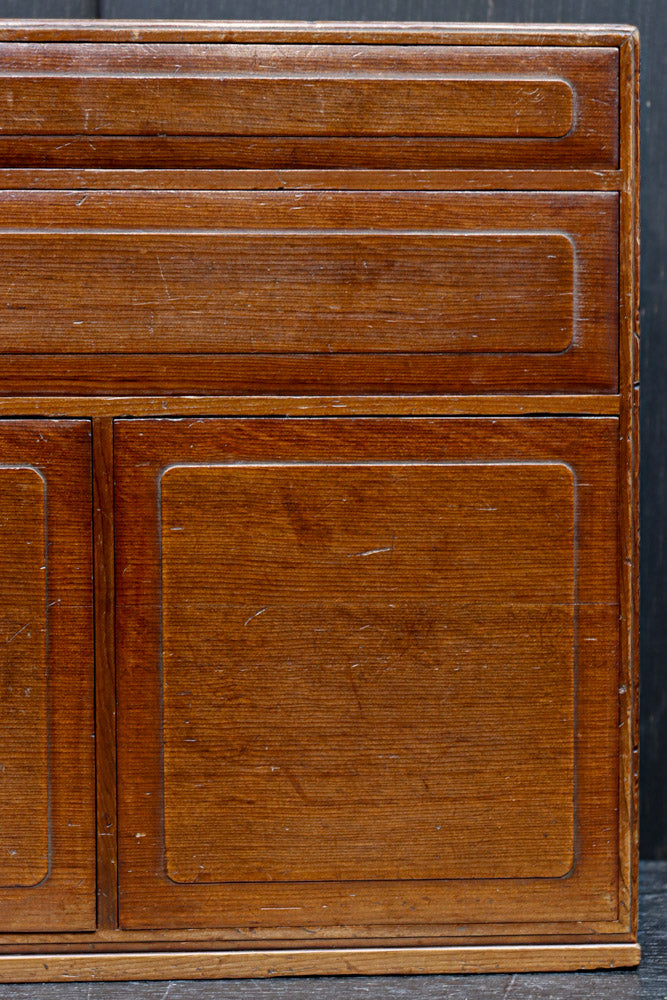 珍品！！上品な杉の柾目使いの小引き出し(針箱)　DC7969