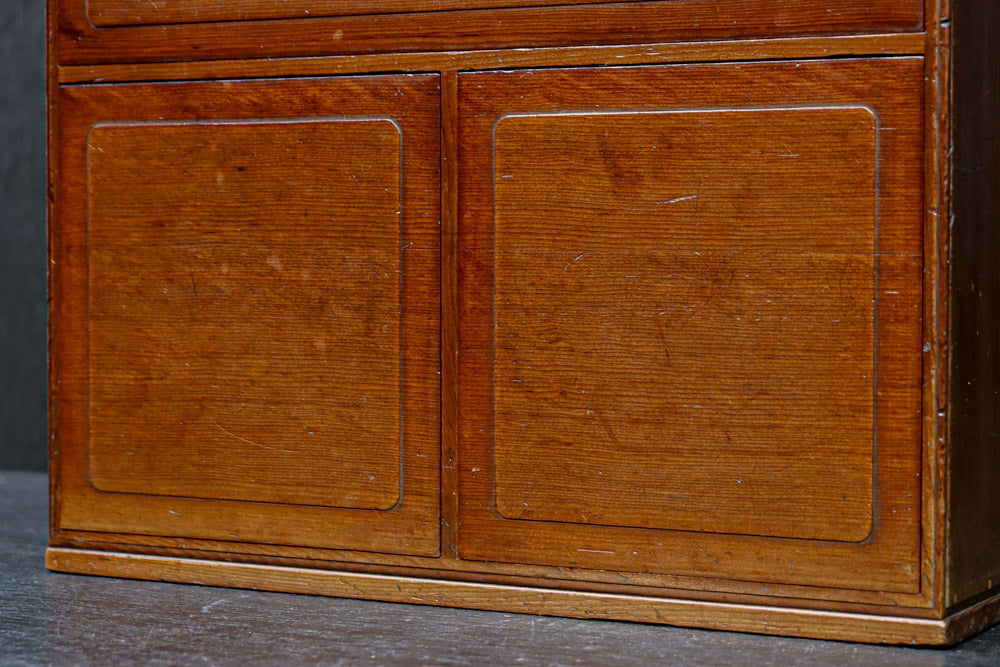 珍品！！上品な杉の柾目使いの小引き出し(針箱)　DC7969