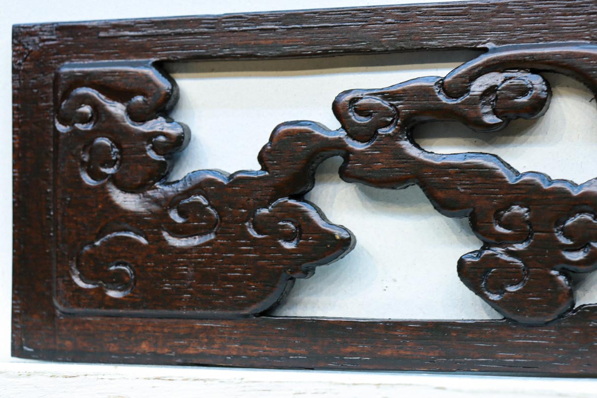 コウモリが夜空に舞うレリーフ調の彫刻飾り DC7987ab 在庫(a:1 b