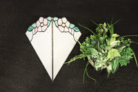 ピンクの花模様が可愛らしいステンドグラスの電灯カバー　DC7990