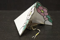 ピンクの花模様が可愛らしいステンドグラスの電灯カバー　DC7990