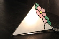 ピンクの花模様が可愛らしいステンドグラスの電灯カバー　DC7990