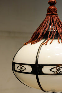 昭和レトロ！！菊菱装飾金具が目を引く雪洞型の電笠　DC8001a