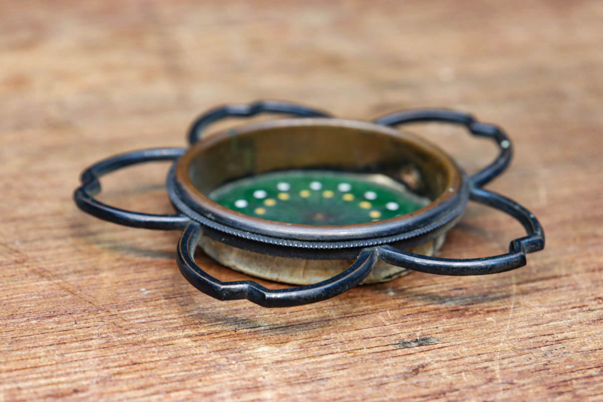 七宝焼 クロワゾネ 緑色花文様 飾り器 台座付き 七宝焼 クロワゾネ 緑色花文様 飾り器 台座付き - メルカリ