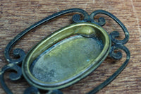 シンプルでモダンなデザインの引手金具　DC8021　在庫8個