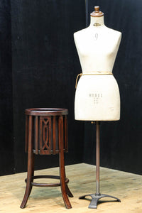 Antique tools DC8023