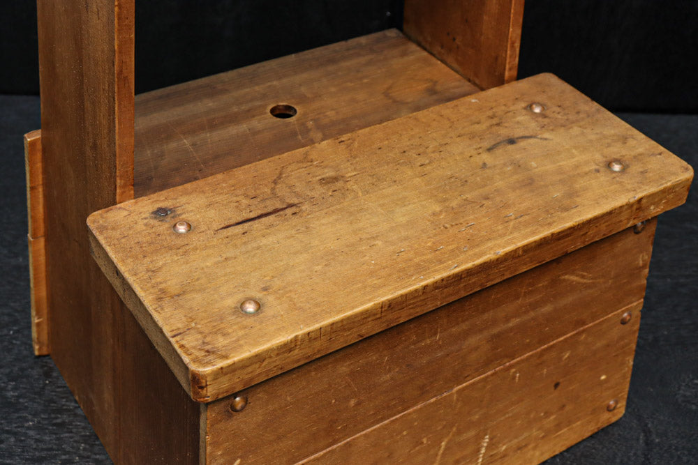 小物収納も出来る踏み台　DC8024