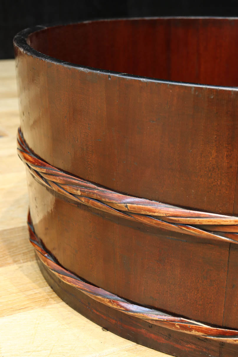 味わいを増した漆の風合いが趣きある七つ重ね切り溜　DC8025　在庫7個1組