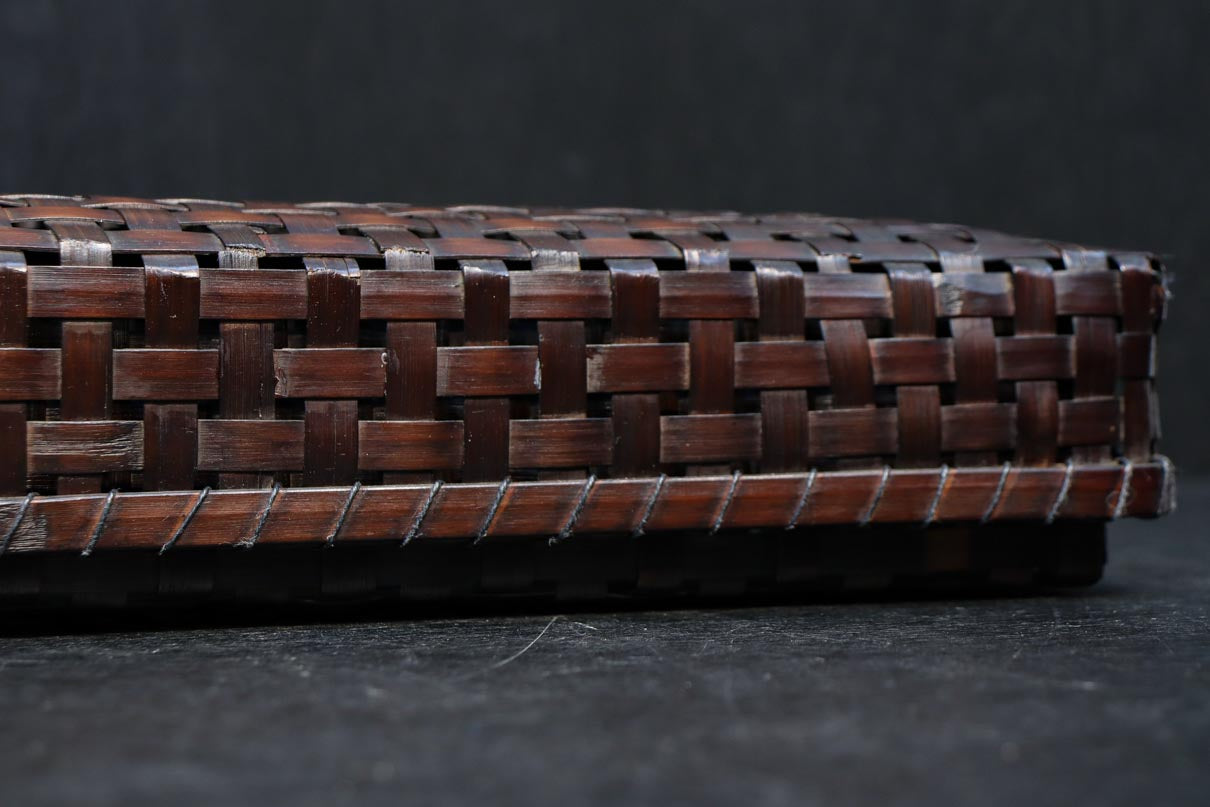 艶やかさを増した古色の色合いが素敵な竹編みの文入　DC8031