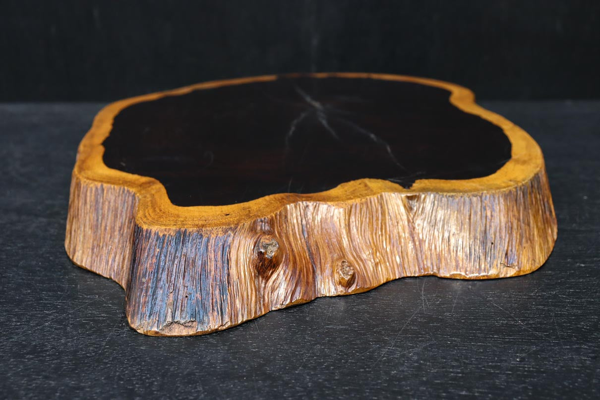 自然の風合いを残した切り株の敷板　DC8035