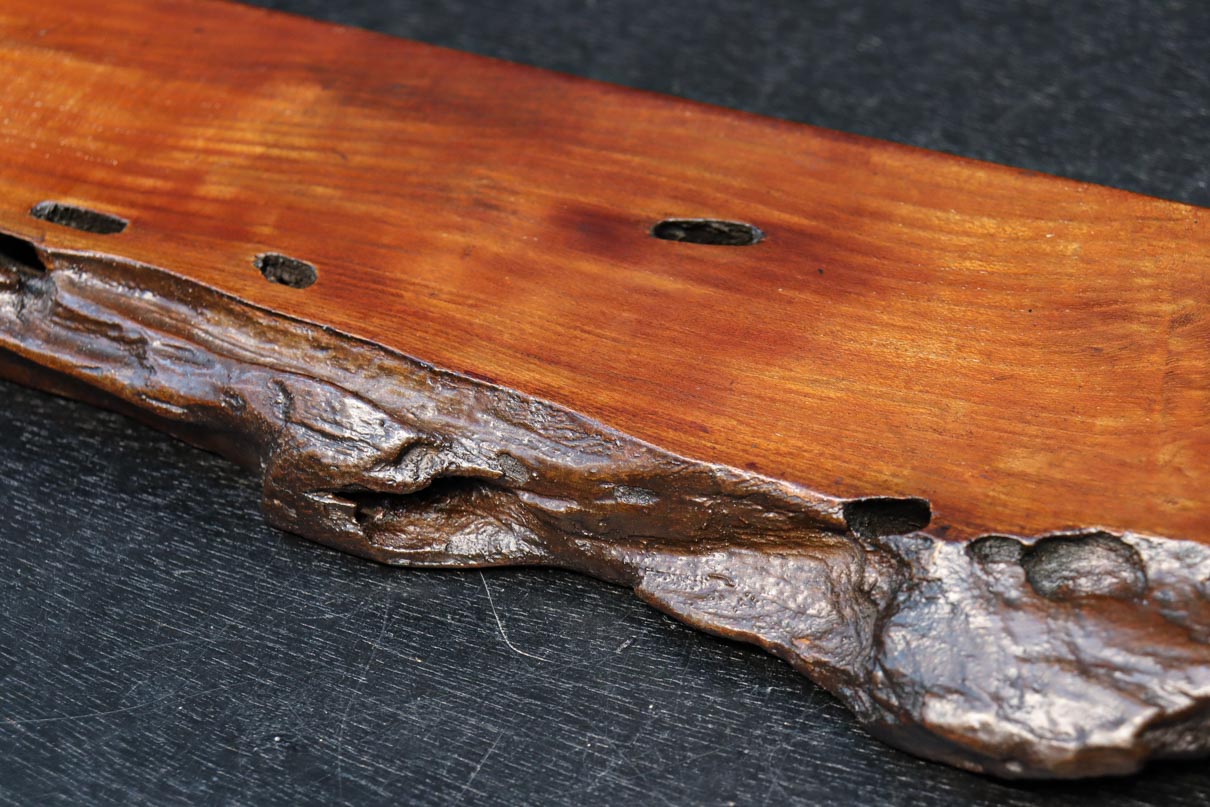 自然美の迫力ある横長の敷板　DC8037