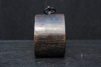 漢数字の「一」を思わせる自在鉤の横木　DC8042