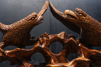 鷹のつがいの上質感を纏う彫刻置物　DC8051