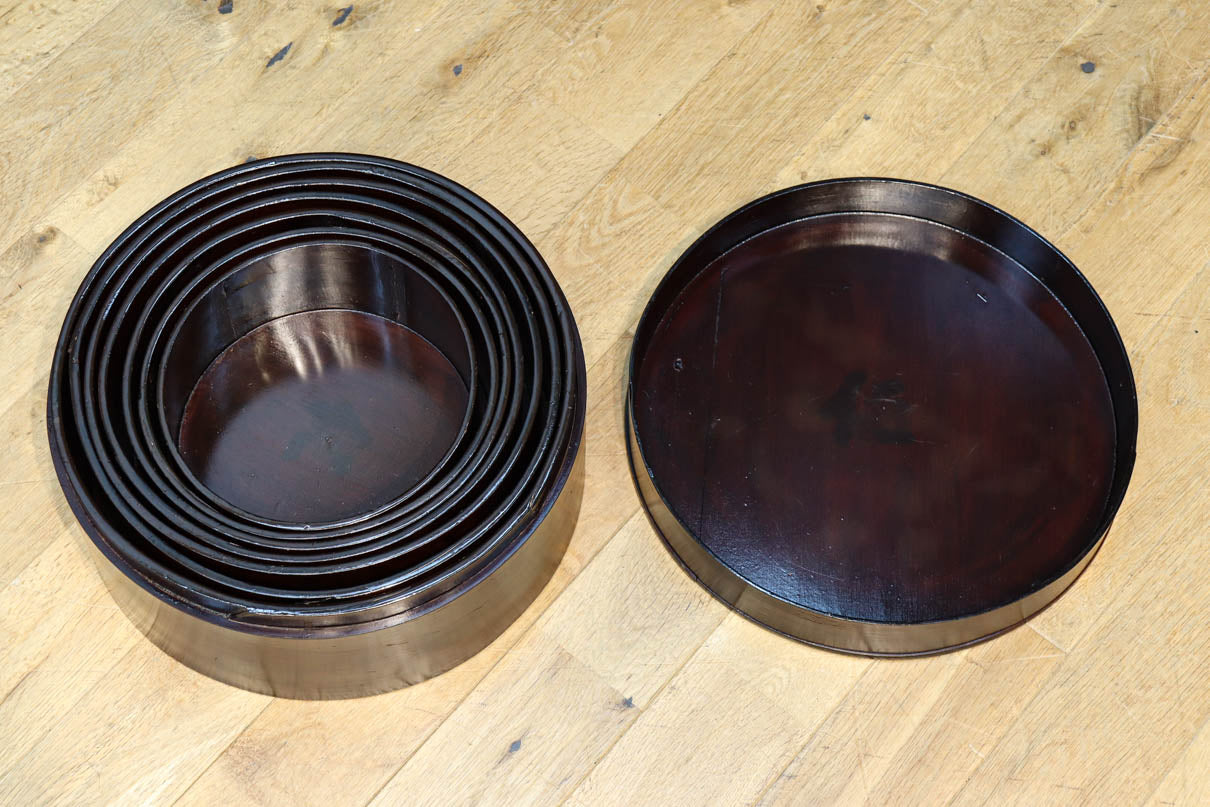 アンティーク臼 美しい色艶をした8段重ねの切溜(きりだめ)(蓋付き) DC8052 在庫