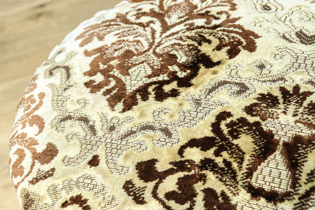 レトロで優しい風合いのアンティークチェア DC8055 在庫1脚 – 古福庵