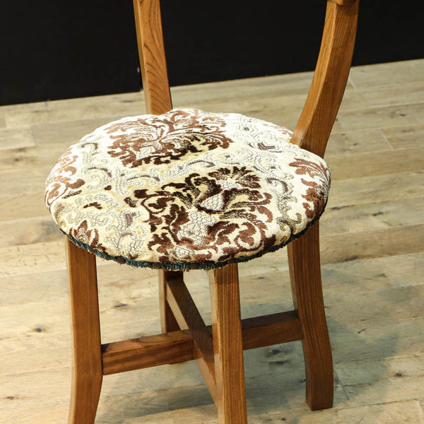 オートアンティークチェア一脚 レトロで優しい風合いのアンティークチェア DC8055 在庫1脚 – 古