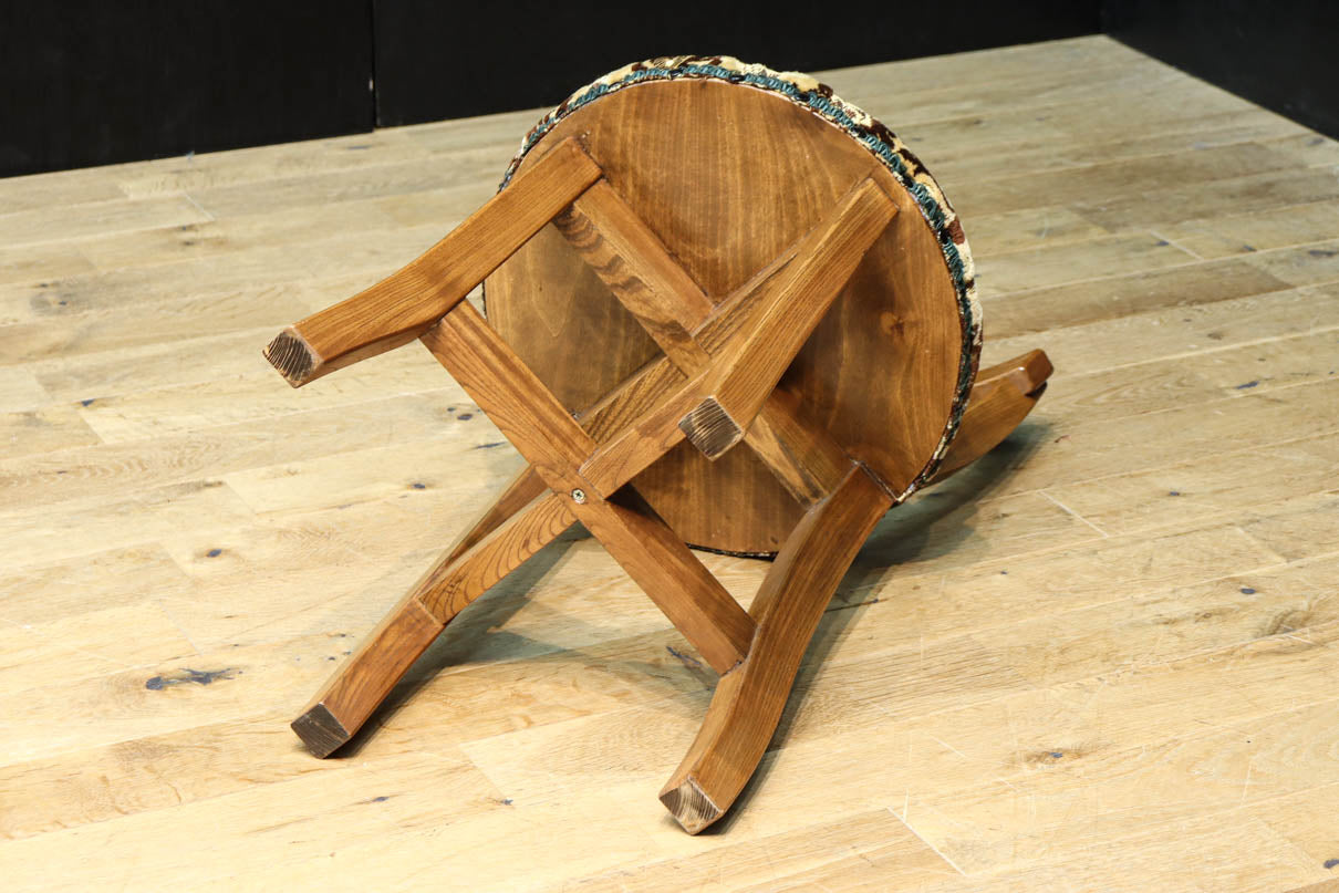 レトロで優しい風合いのアンティークチェア DC8055 在庫1脚 – 古