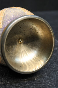 2種類の布団で味わいある仏具の携帯用おりん　DC8063ab　在庫(a:1 b:1)個