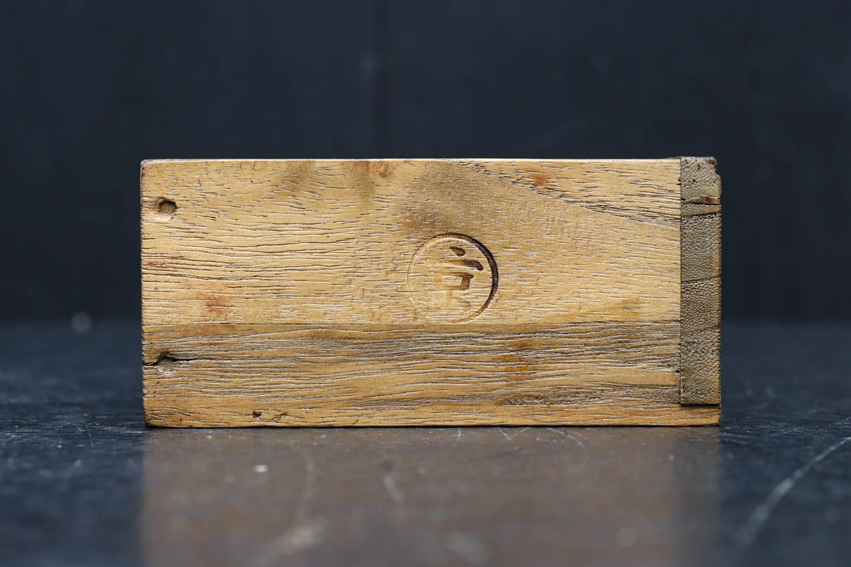 木地の優しい風合いに味わい溢れる角型マス　DC8067