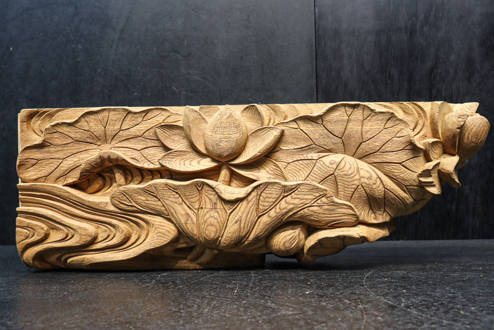 蓮の葉と花を優雅に描いた梁飾り　DC8073ab　在庫(a:1 b:1)枚