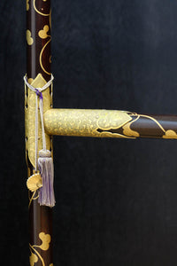 極上!! 黒漆に蒔絵が絢爛優美な組み立て式衣桁　DC8077