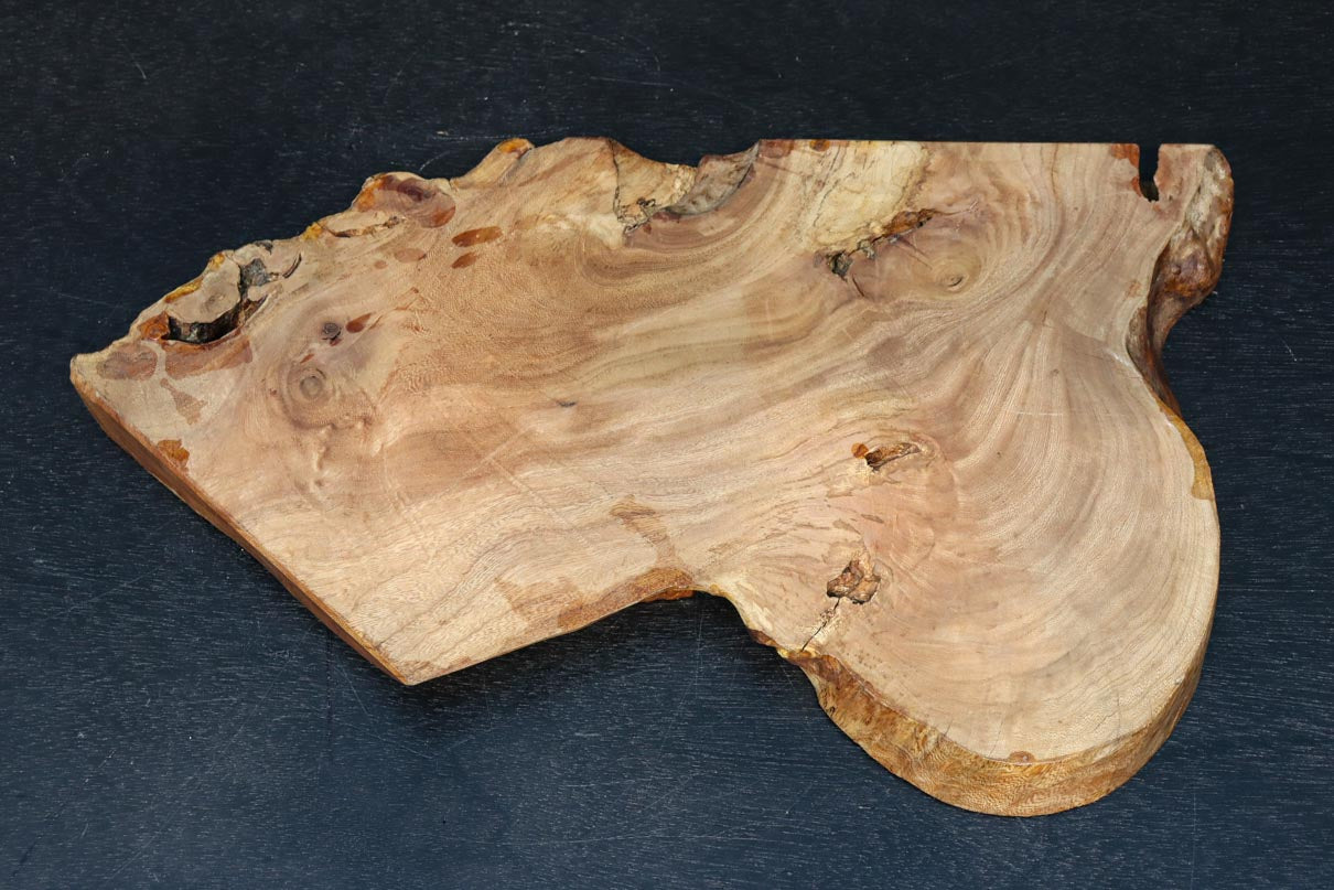 切株の自然な風合いを活かした敷板　DC8080