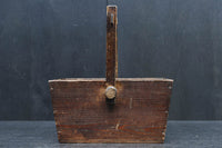 古色の風合い溢れる持ち手付き(折畳み式)炭入れ　DC8094