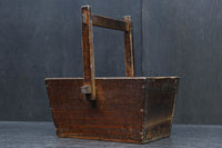 古色の風合い溢れる持ち手付き(折畳み式)炭入れ　DC8094