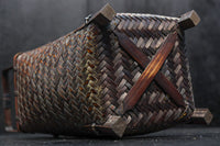 角カゴのすっきりとしたデザインの花カゴ　DC8096