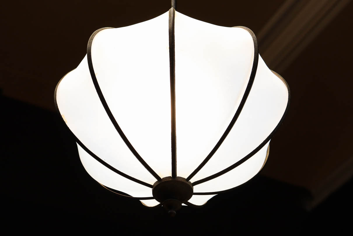 鬼灯型の上品な笠が趣きある電笠　DC8104