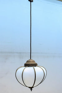 鬼灯型の上品な笠が趣きある電笠　DC8104