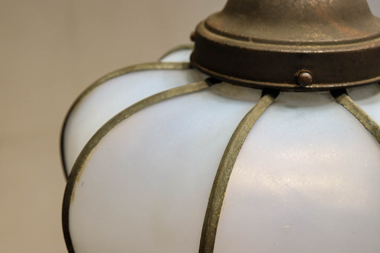 鬼灯型の上品な笠が趣きある電笠　DC8104