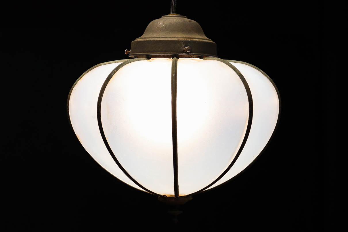 鬼灯型の上品な笠が趣きある電笠　DC8104