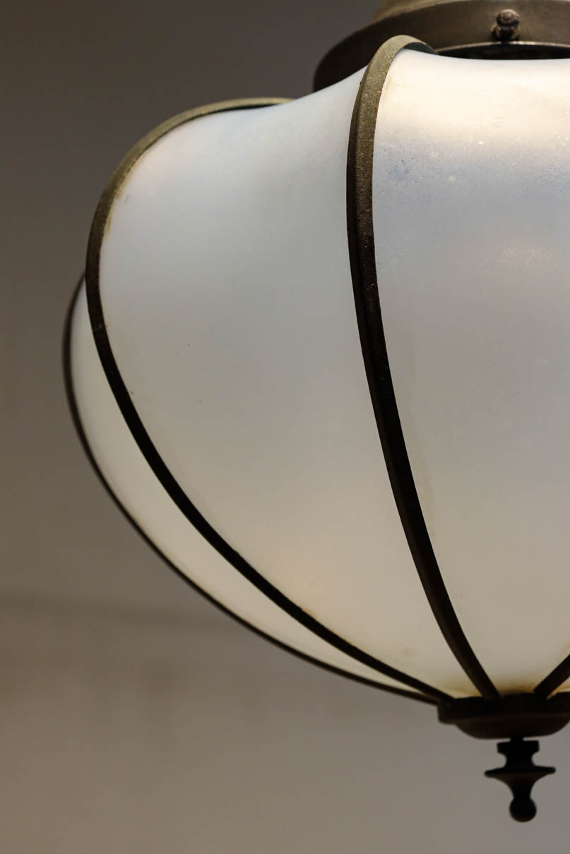 鬼灯型の上品な笠が趣きある電笠　DC8104