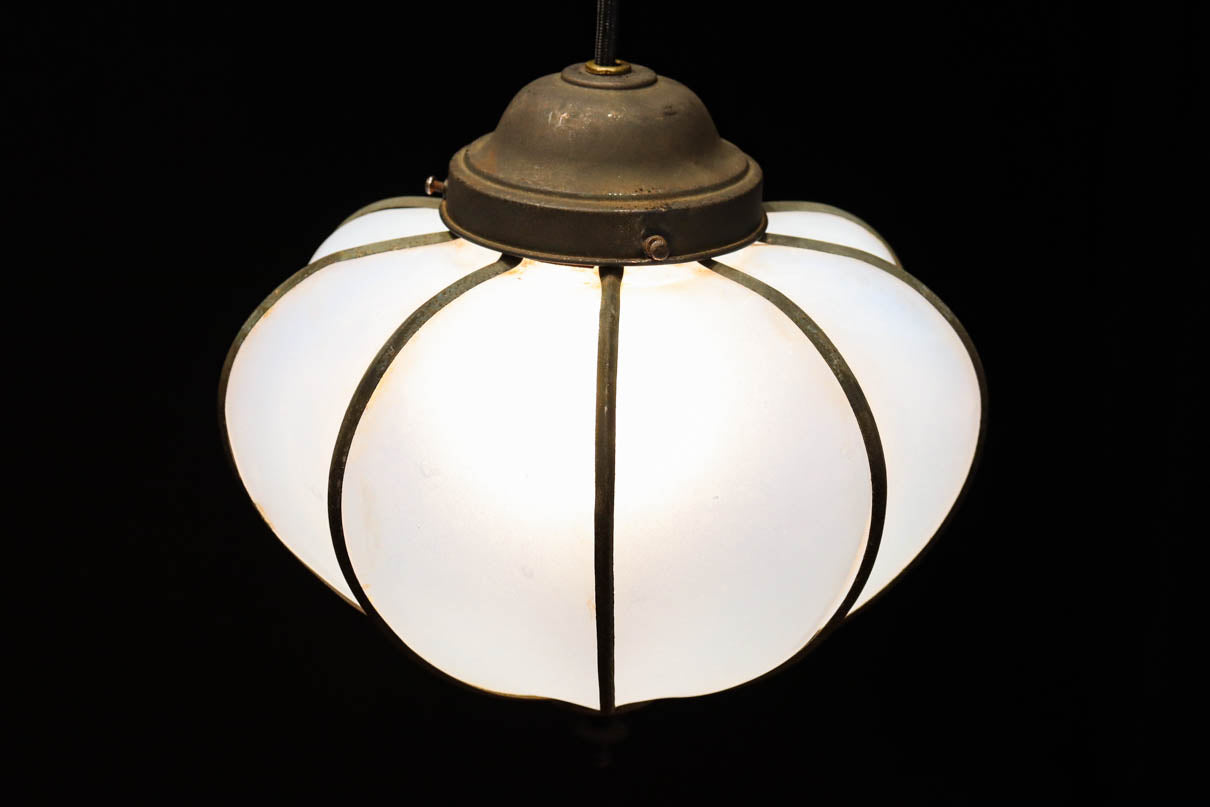 鬼灯型の上品な笠が趣きある電笠　DC8104