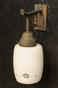 梅の透かし模様で和の趣きあるブラケット　DC8107