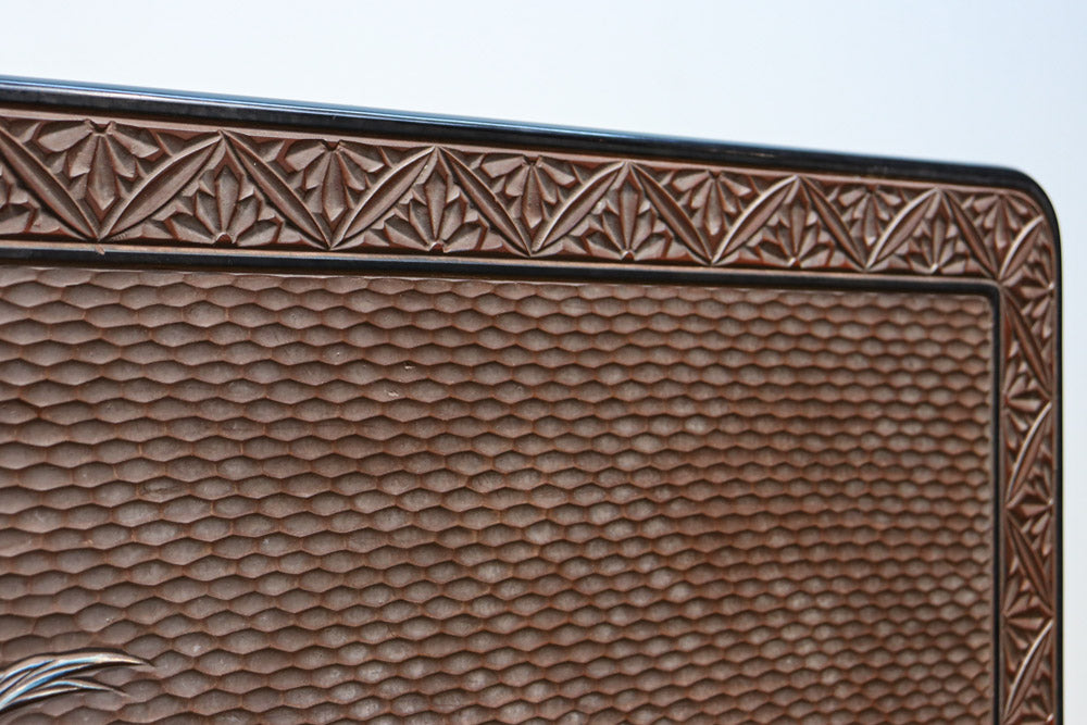 極上!! 雅な色彩で孔雀と鷹を描いた気品漂う衝立　DC8109