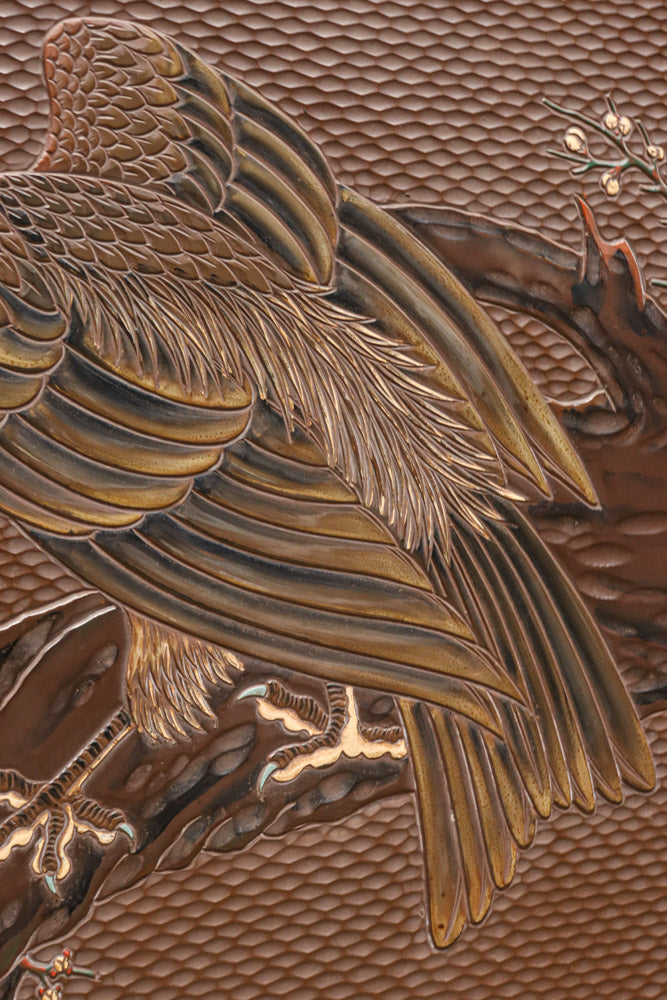 極上!! 雅な色彩で孔雀と鷹を描いた気品漂う衝立　DC8109